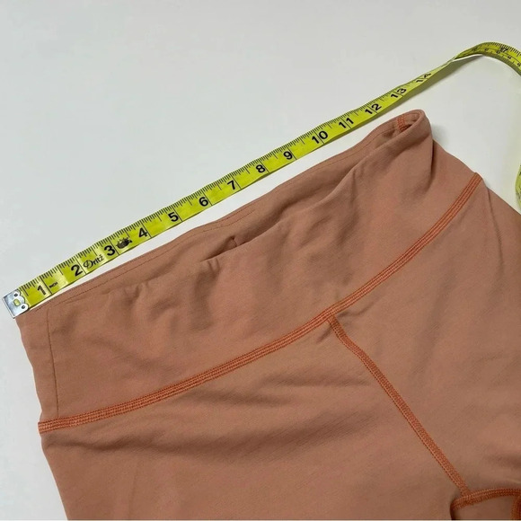 Outdoor Voices Cropped Capri Legging Size Medium - Picture 9 of 10